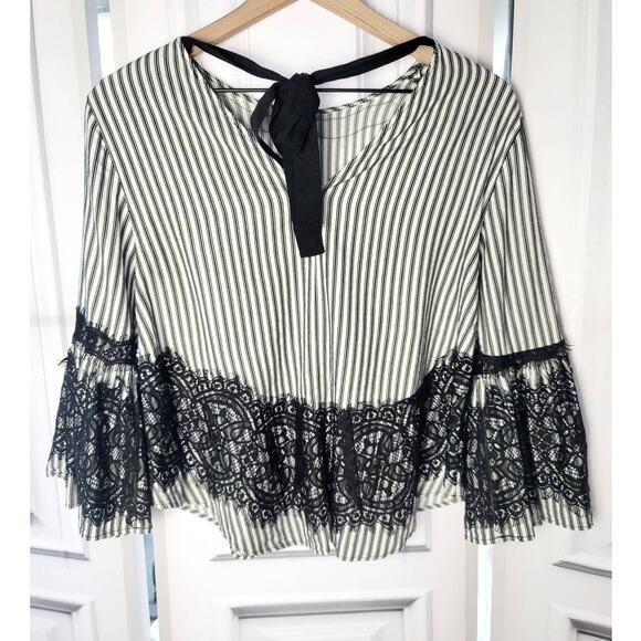 EUC Zara Lace Bell Sleeve Blouse - Small - Picture 4 of 10